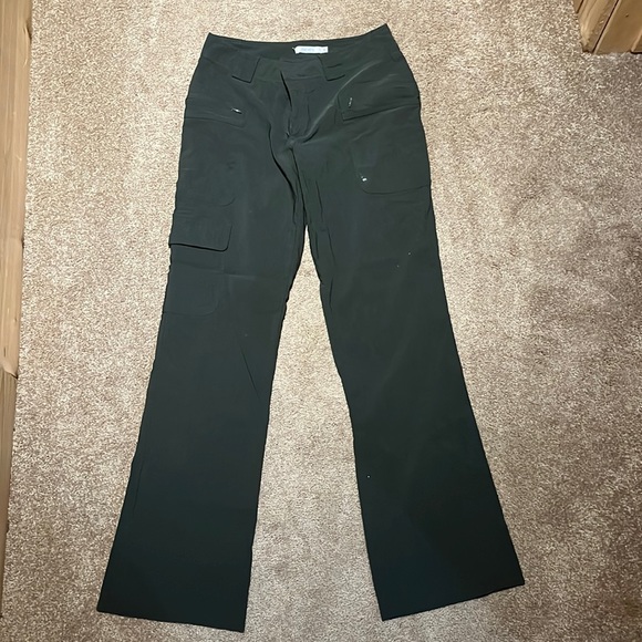Used Ricki’s green dress pants with pockets - Picture 1 of 5